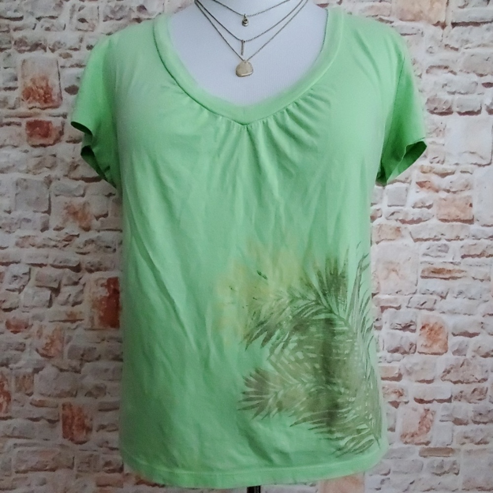 New York & Co Graphic T-shirt